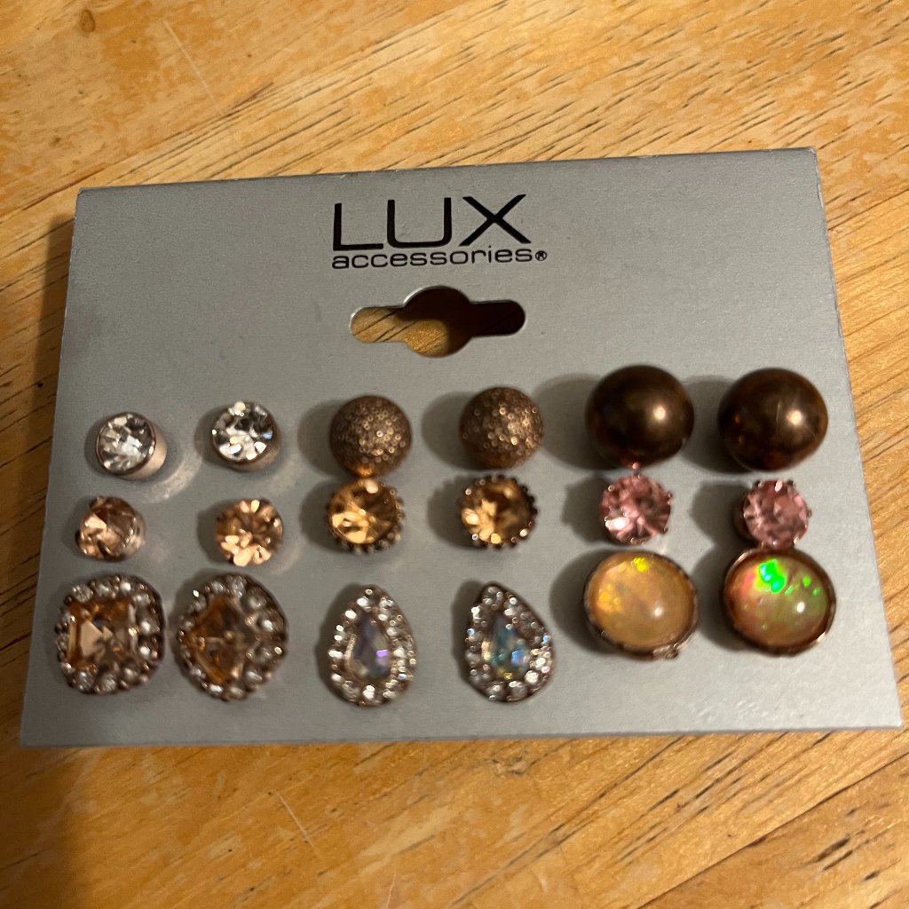 Lux Set Of 9 Pierced Earrings - New On Card